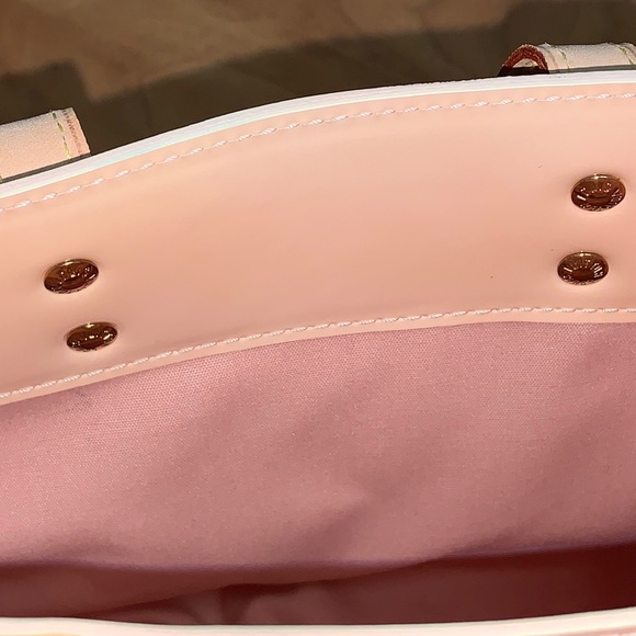 NWOT Authentic Louis Vuitton Vernis Reade Marshmallow Handbag - Picture 11 of 15